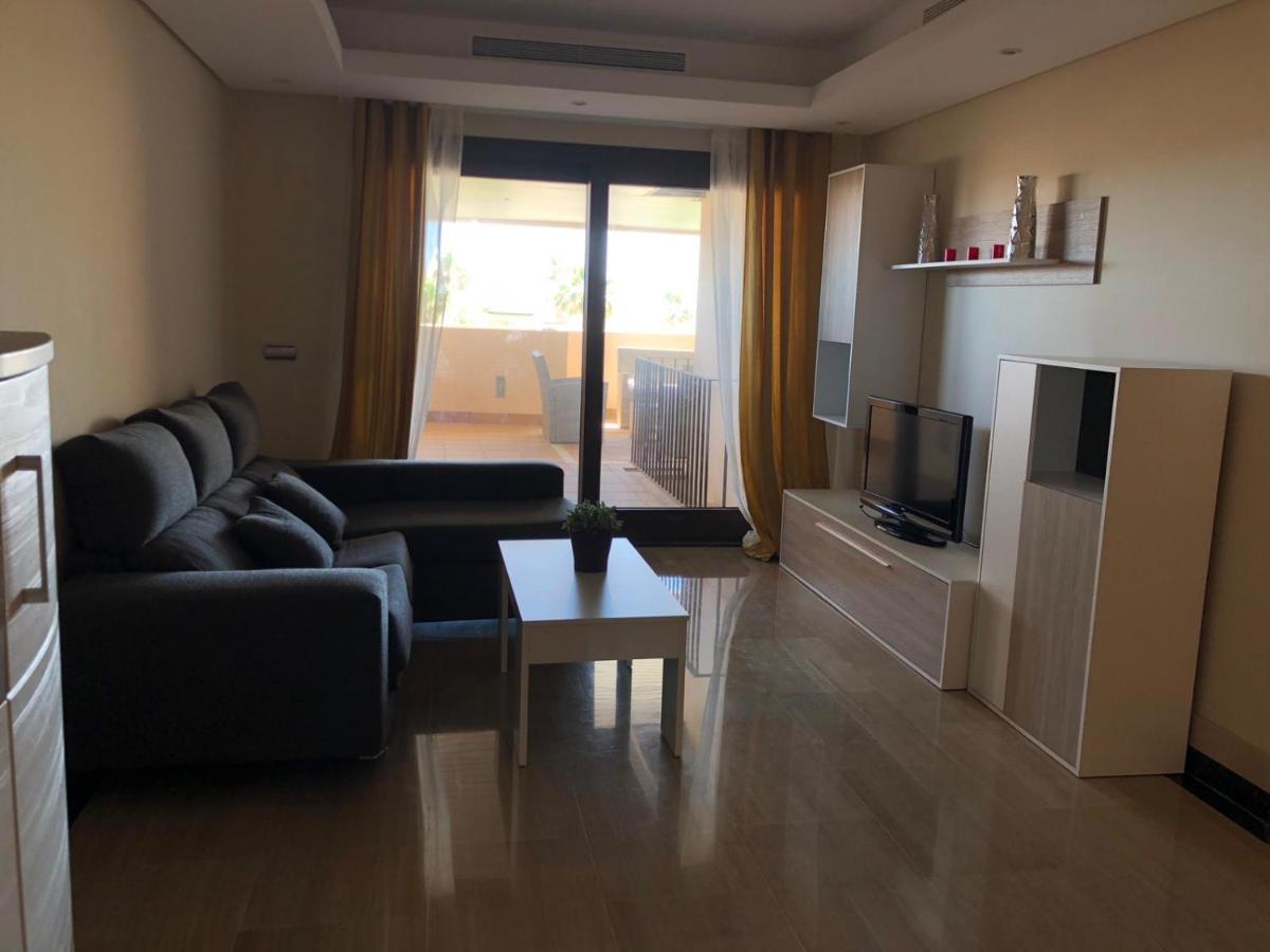 Bahia De La Plata Apartment Estepona Exterior photo